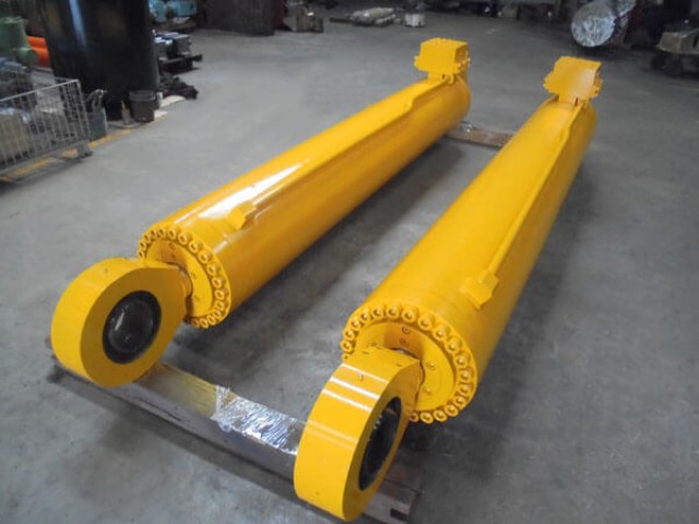 KAMAG slagging truck acting hydraulic cylinder