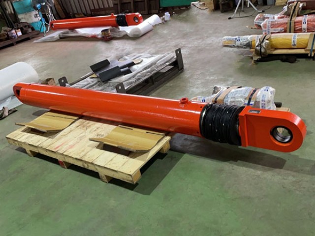 CSU HOLDING油壓缸