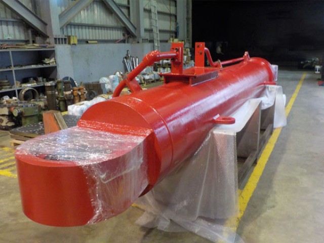 CSU BOOM LUFFING油壓缸