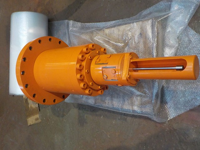 解捲機膨脹心軸油壓缸