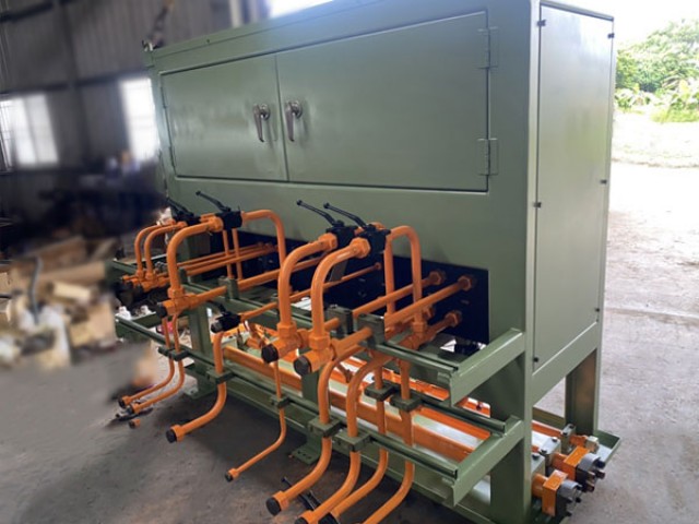 高炉鉄排出室緊急弁ステーション