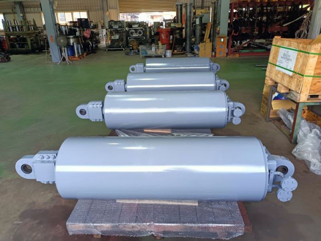 舉升油壓缸(水冷式)