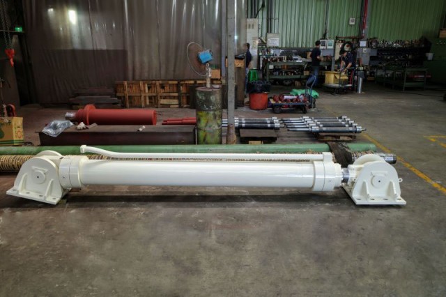 Tilting Furnace Hydraulic Cylinder