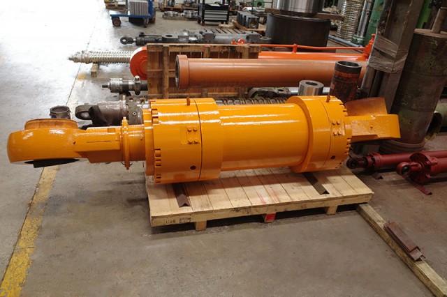 TNRL出口WB舉升油壓缸