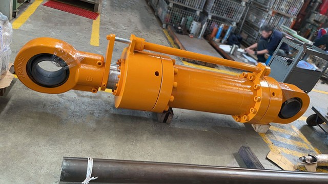 TNRL出口W/Bリフト油圧シリンダ