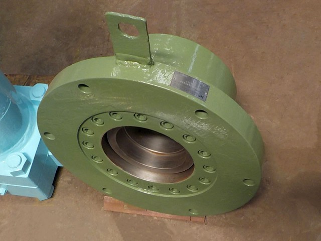 鋸片夾緊油壓缸