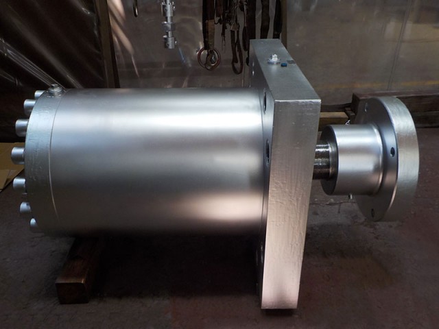 EAF吊蓋油圧シリンダ