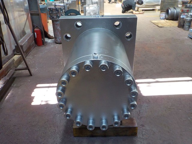 EAF吊蓋油圧シリンダ