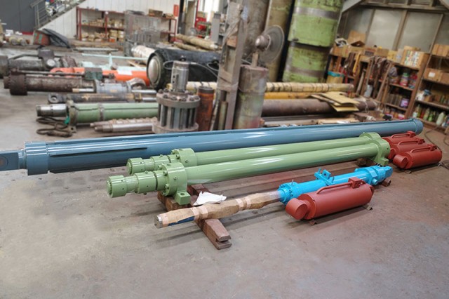 東和鋼鐵油壓缸