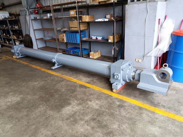 Knife Change Cylinder