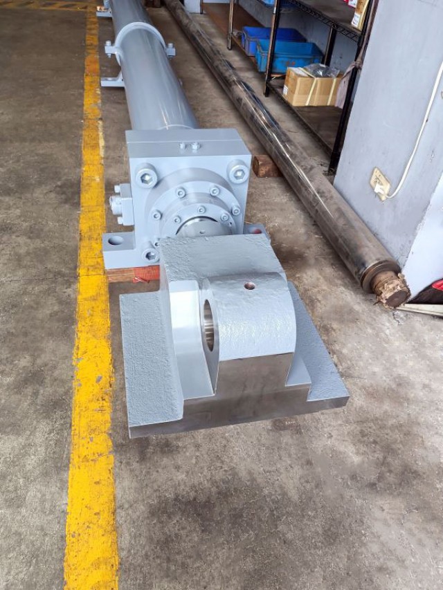 Knife Change Cylinder