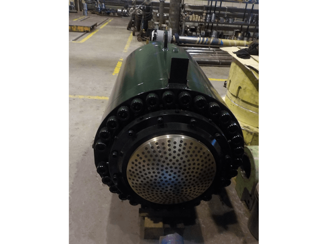 型大鋼胚轉台Ladle升降油壓缸