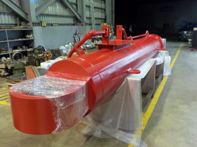 CSU BOOM LUFFING油壓缸