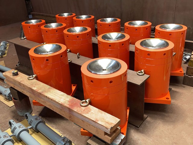 260噸千斤頂-FB290x235