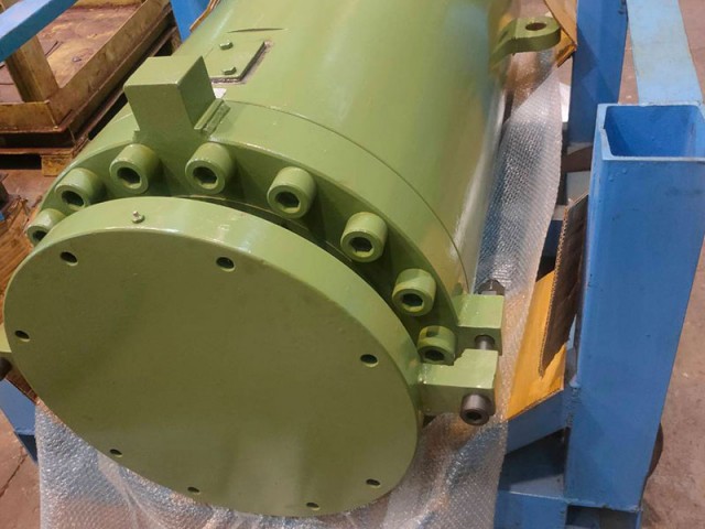 LD TURRET ARM油壓缸