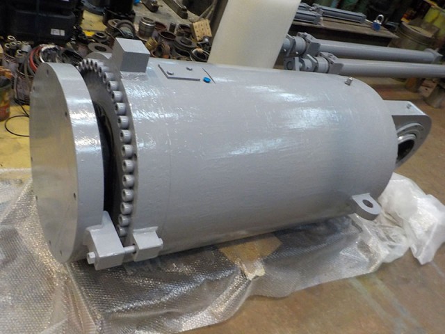 LD TURRET ARM油壓缸