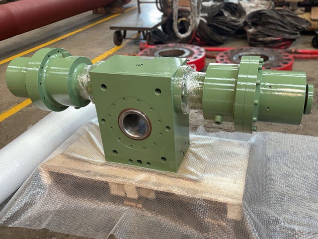 旋轉擺動油壓缸-OSP140x330