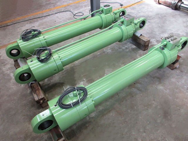 L/F ROOF升降油壓缸