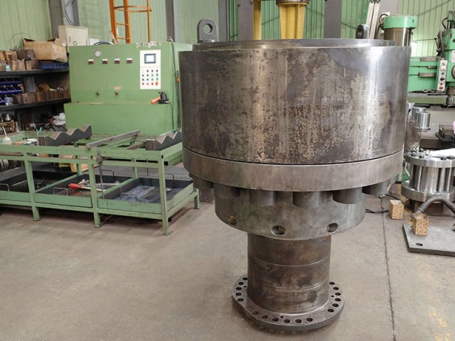 TCM 軋延機出力油壓缸