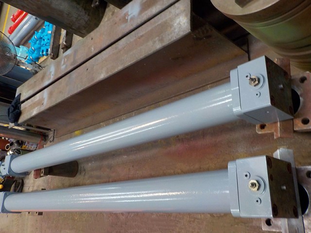 同步多節式油壓缸