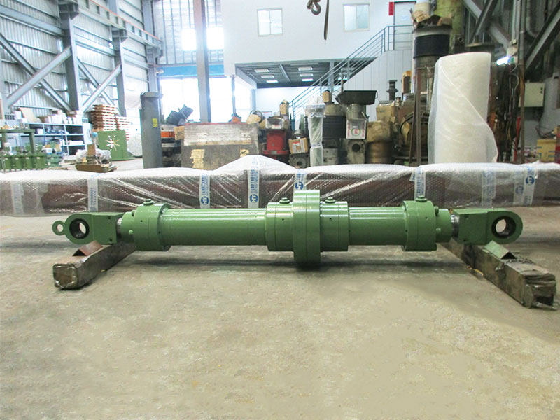 BT Traversing Hydraulic Cylinder