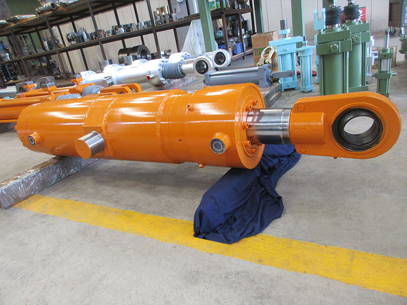 Spindle cup hydraulic cylinder-TC160/110x675