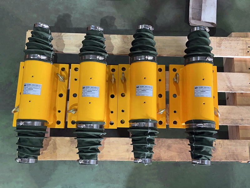 Overhead crane/trolley hydraulic damper